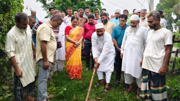 নাচোলে এডিপির অর্থায়নে চার উন্নয়ন প্রকল্পের উদ্বোধন করলেন এমপি ড. মিজানুর রহমান